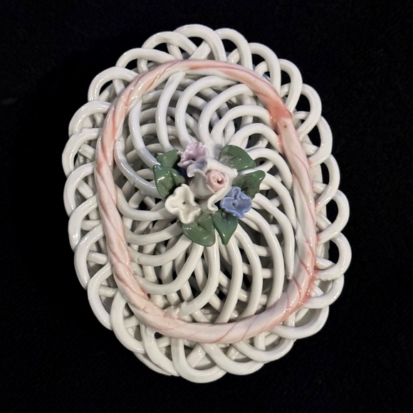 Vintage Set of 5 Trinket and Decor Boxes - Picture 3 of 16